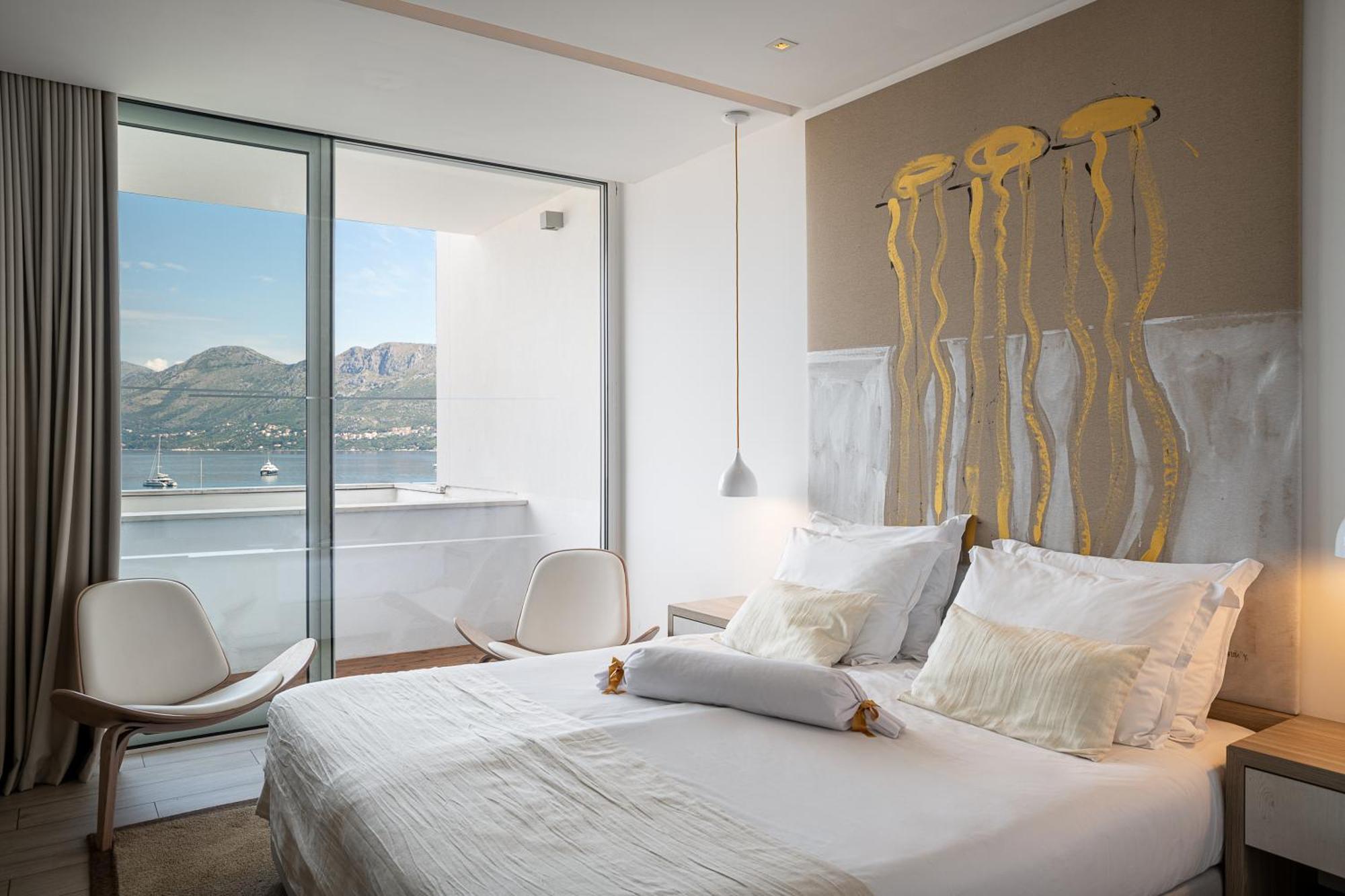 Chambre Premium avec Balcon - Vue Partielle sur Mer
